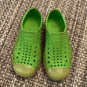 Native Lime Green size kids 10